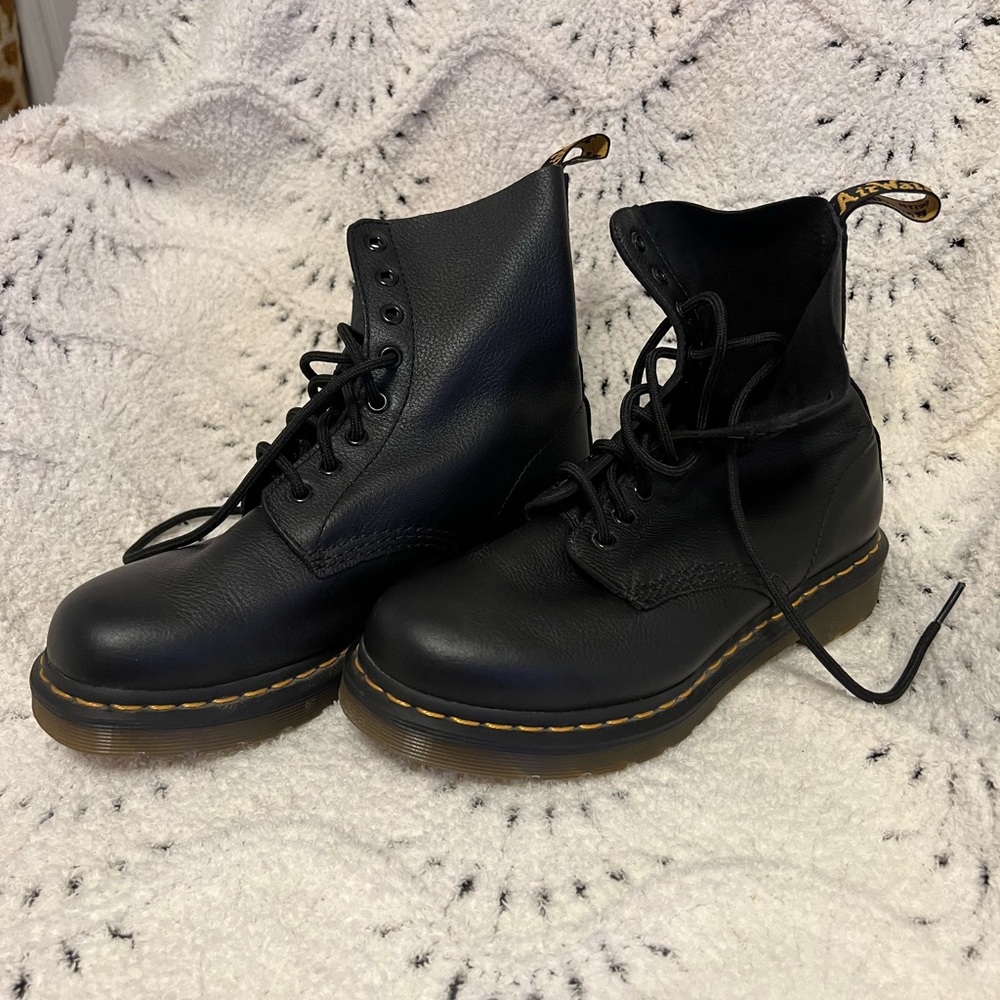 Dr. Martens 1460 Pascal Sz8